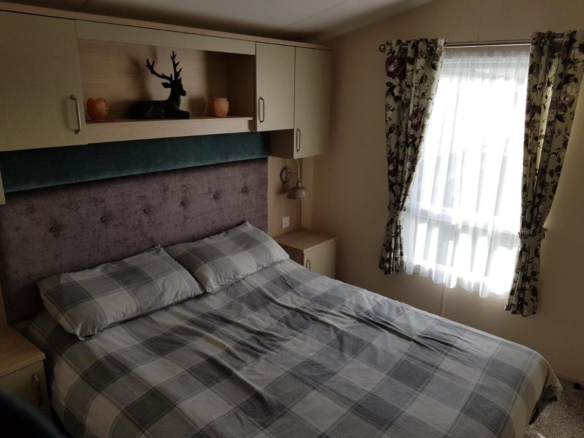 6 Berth Deluxe Caravan Palm Grove 42 แชเปิลเซนต์เลนเนิร์ดส์ ภายนอก รูปภาพ