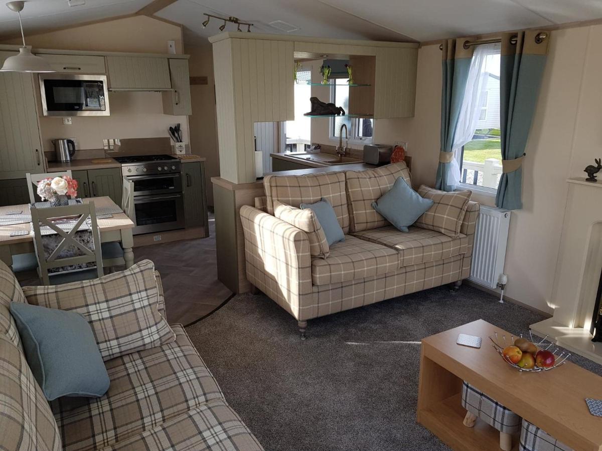 6 Berth Deluxe Caravan Palm Grove 42 แชเปิลเซนต์เลนเนิร์ดส์ ภายนอก รูปภาพ